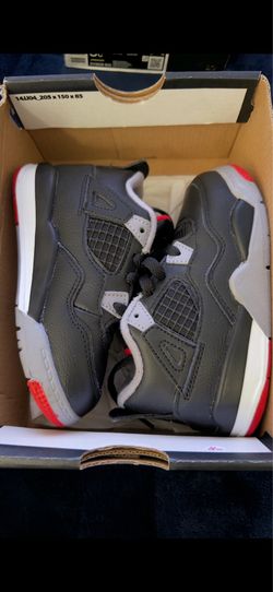 Jordan 4 retro size 8c