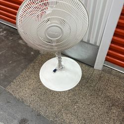 Fans/floor fan/table fan/Lasko fans