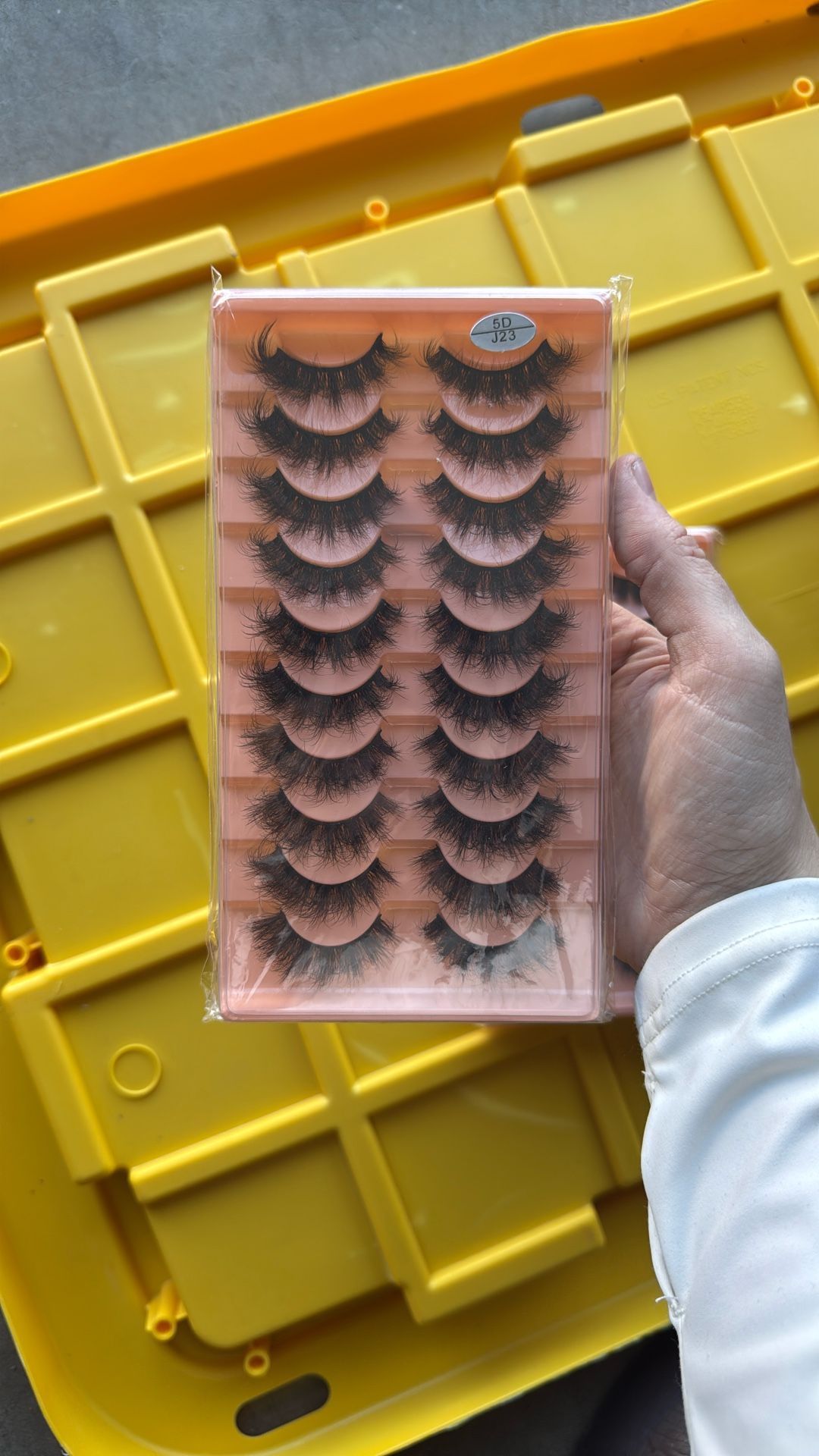 Fluffy Eyelashes