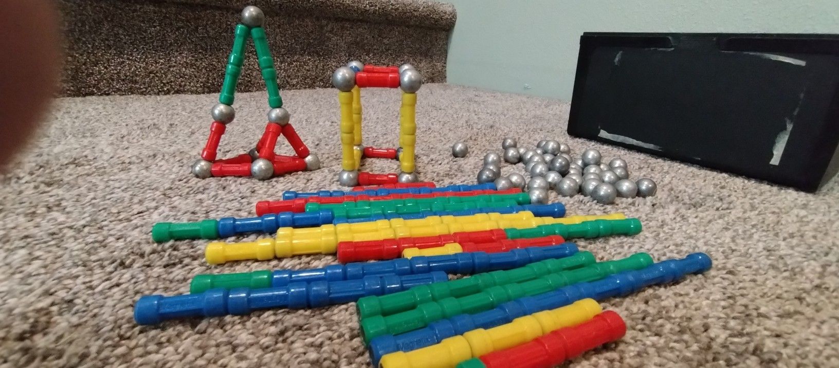 Magnetic Sticks And Balls