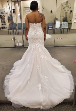 Brand New David Bridal Lace Appliqué Mermaid Strapless Wedding Dress from David Bridal