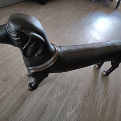 Daschund Statue Very Light