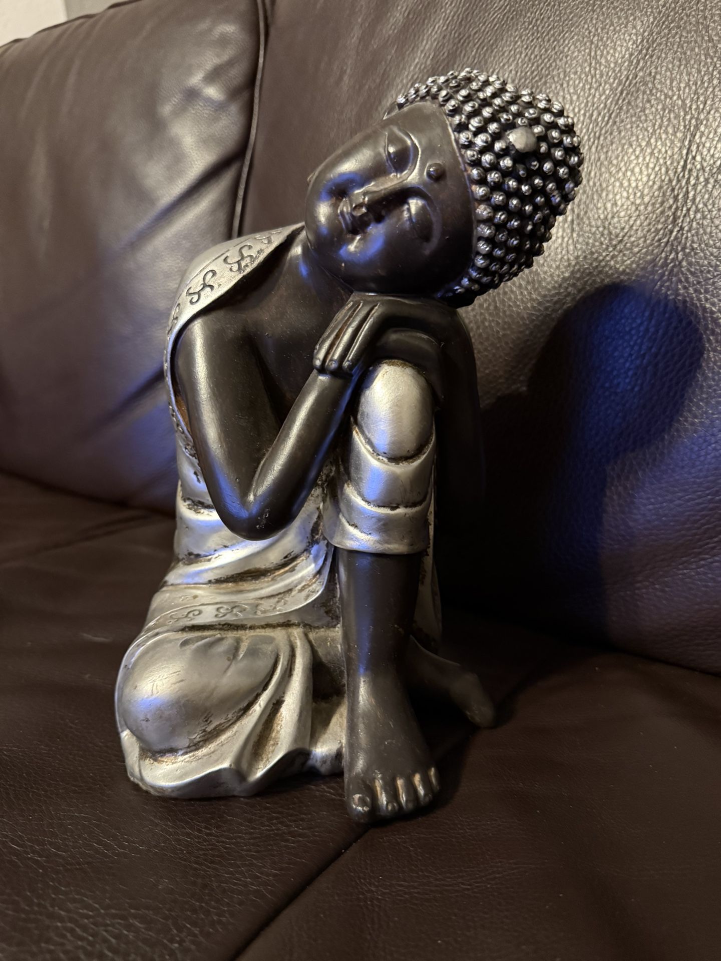 Resting Buddha statue