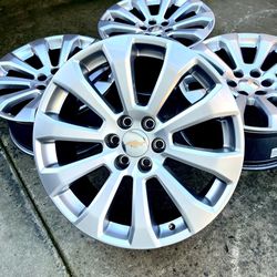 New 2025 22" Chevy Tahoe Premier OEM Silver Wheels