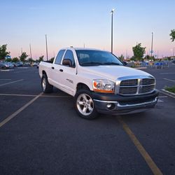 2006 Dodge RAM 1500 Quad Cab SLT Pickup 4D 6 1/4 FT 