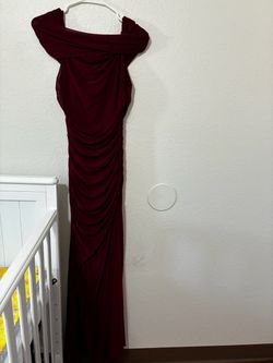 Burgundy Off-Shoulder Ruched Maxi Dress size medium