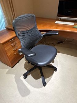 Executive Desk & Chair