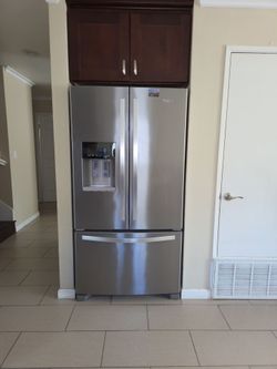 Whirlpool WRF555SDFZ16 French Door Refrigerator