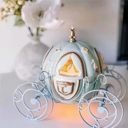 Scentsy Disney Cinderella Carriage Warmer New In Box