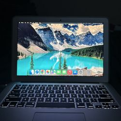 Silver 13-inch Macbook Air 2017 128GB