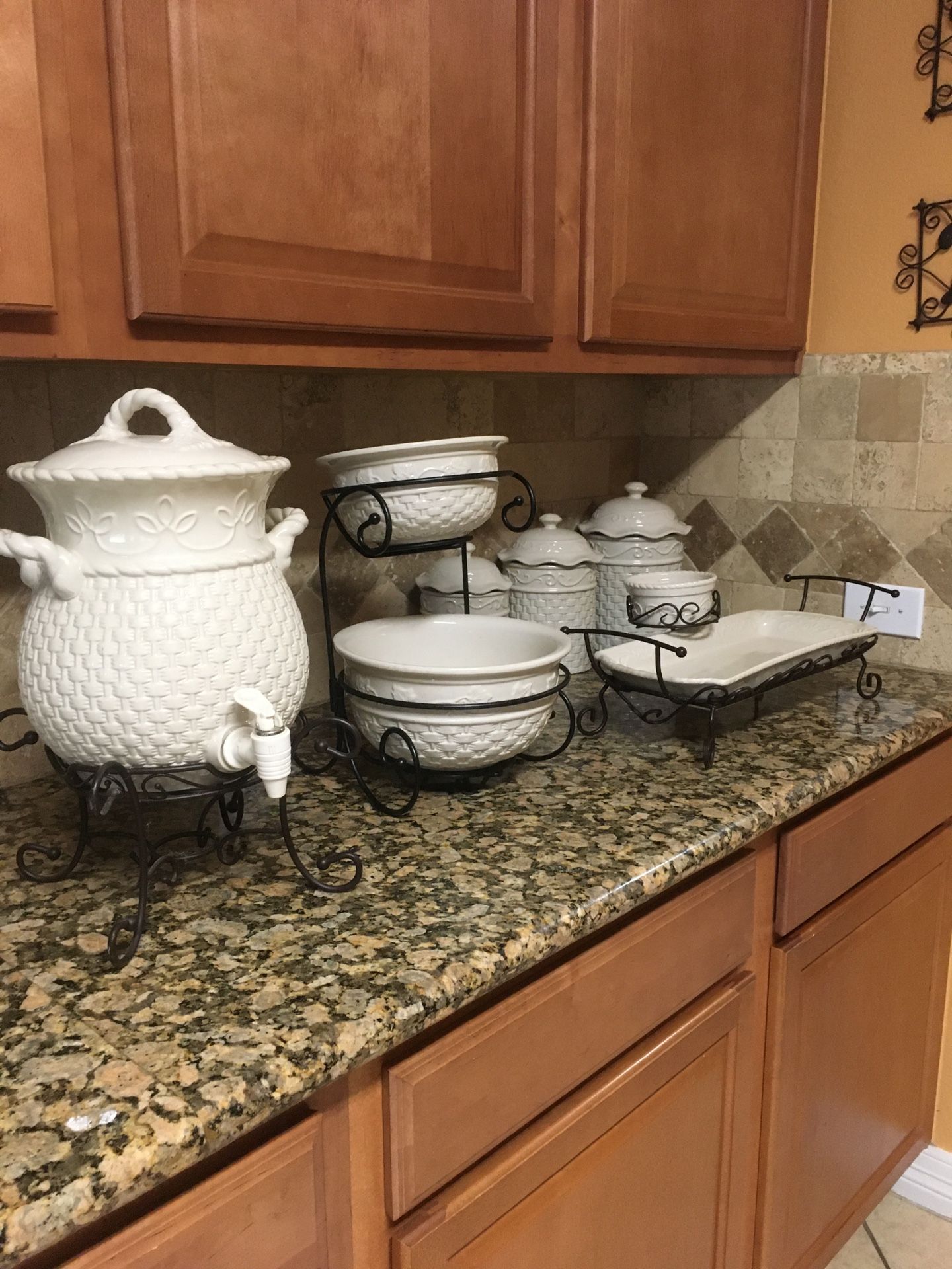 Home Interior Kitchen Set