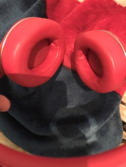 Beats STUDIOS RED WIRED