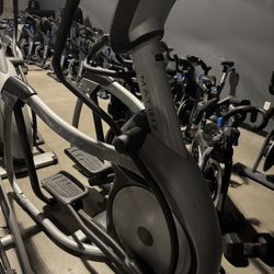 Matrix Fitness Commercial Suspension Elliptical