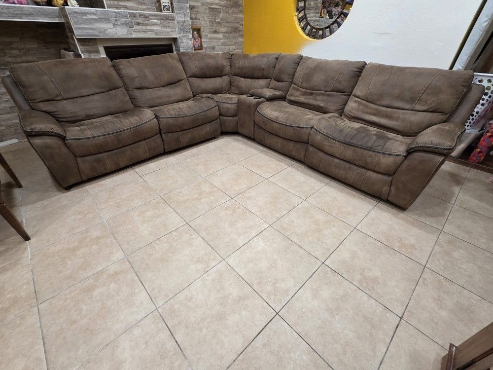 6 Piece Brown Sectional