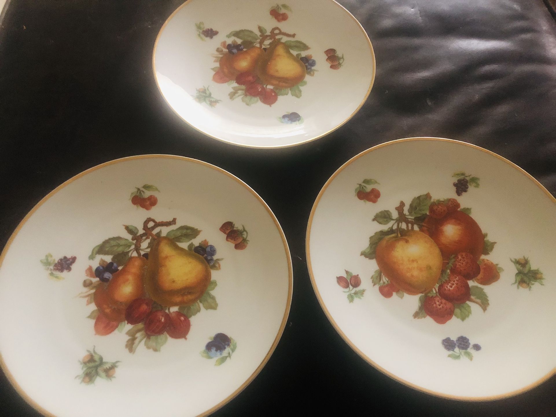 Fine Bavarian China 3 fruit plated new vintahr