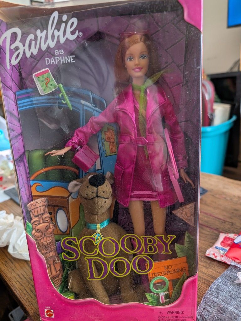 Barbie As Daphne in Scooby-Doo!