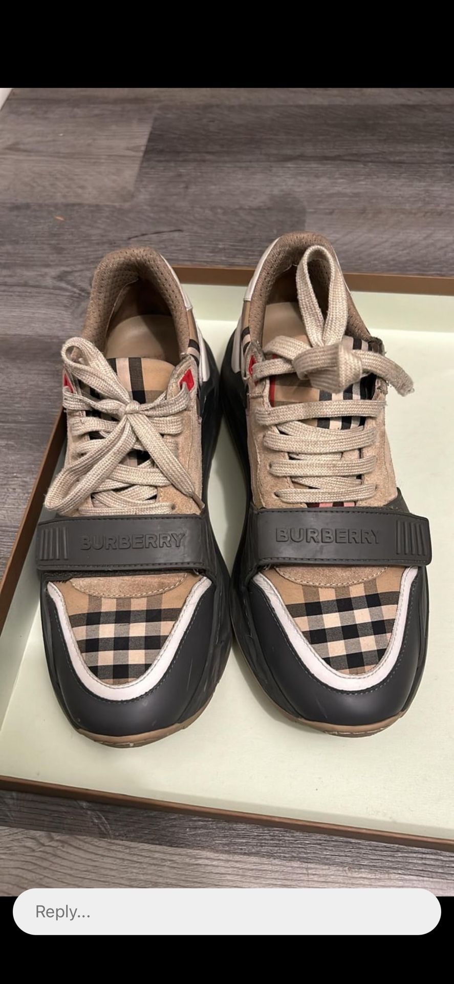 BURBERRY MENS SIZE 9 