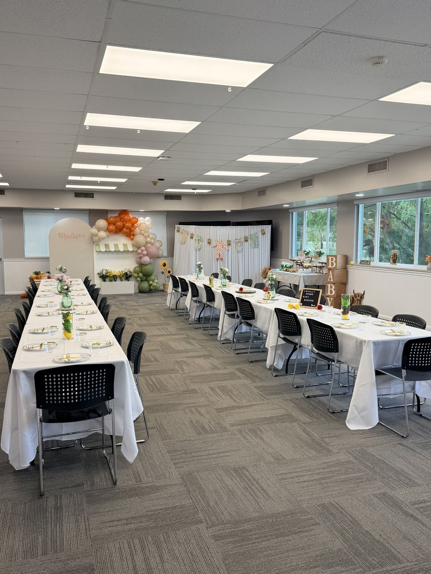 8 White Linen Table Cloths