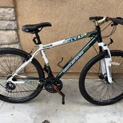 Genesis 2900 Max Air Mountain Bicycle. 
