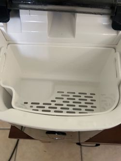 Icemaker