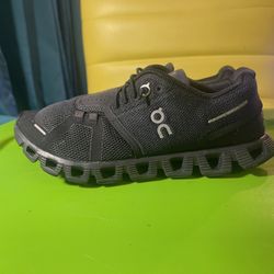Women’s On Cloud 5 Black Size 6