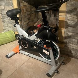 Pooboo Excercise Bike