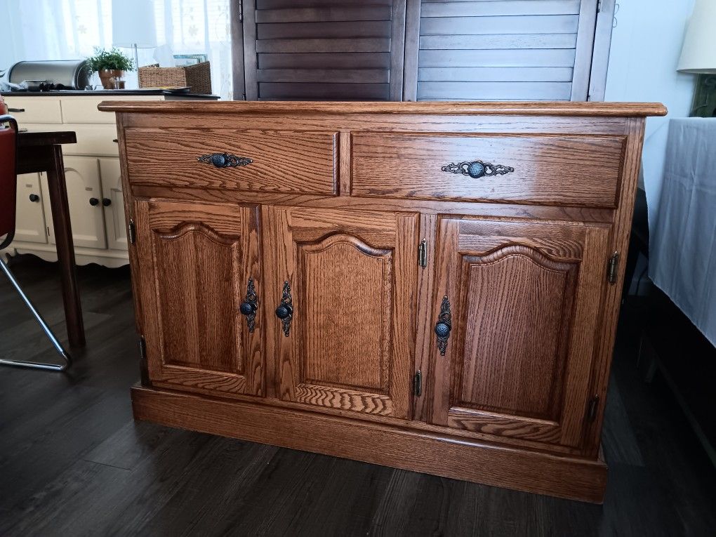 Vintage Solid Wood Buffet Cabinet/Cradenza