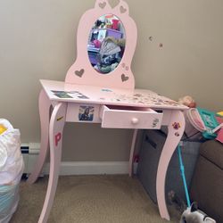 Little Girls Vanity 