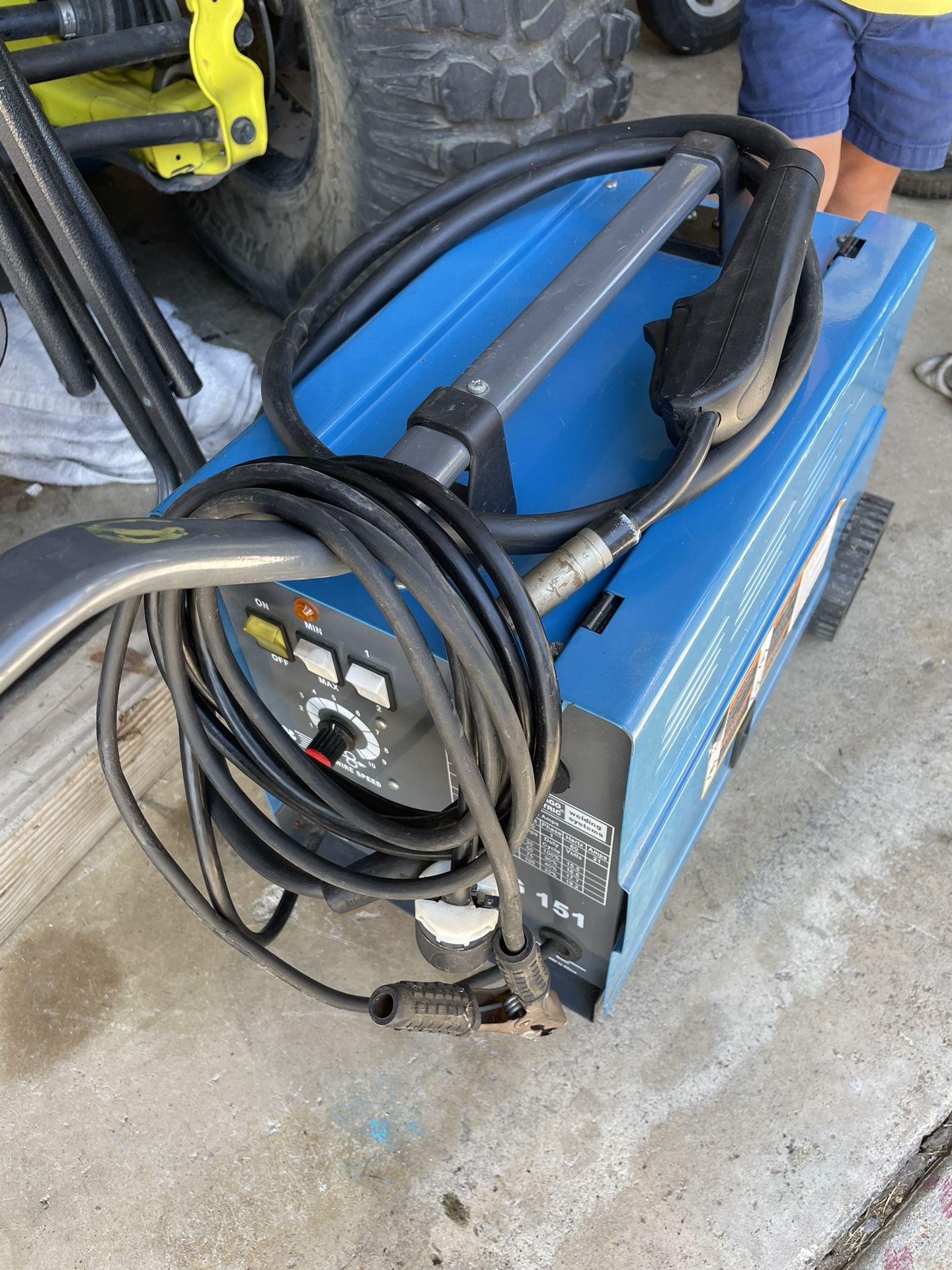 Chicago Electric MiG Welder