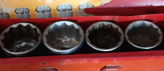 Pittsburgh 8 piece 3/4” drive socket set