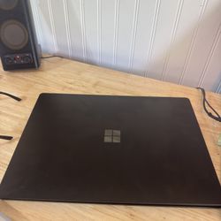 Microsoft Surface 4  Laptop