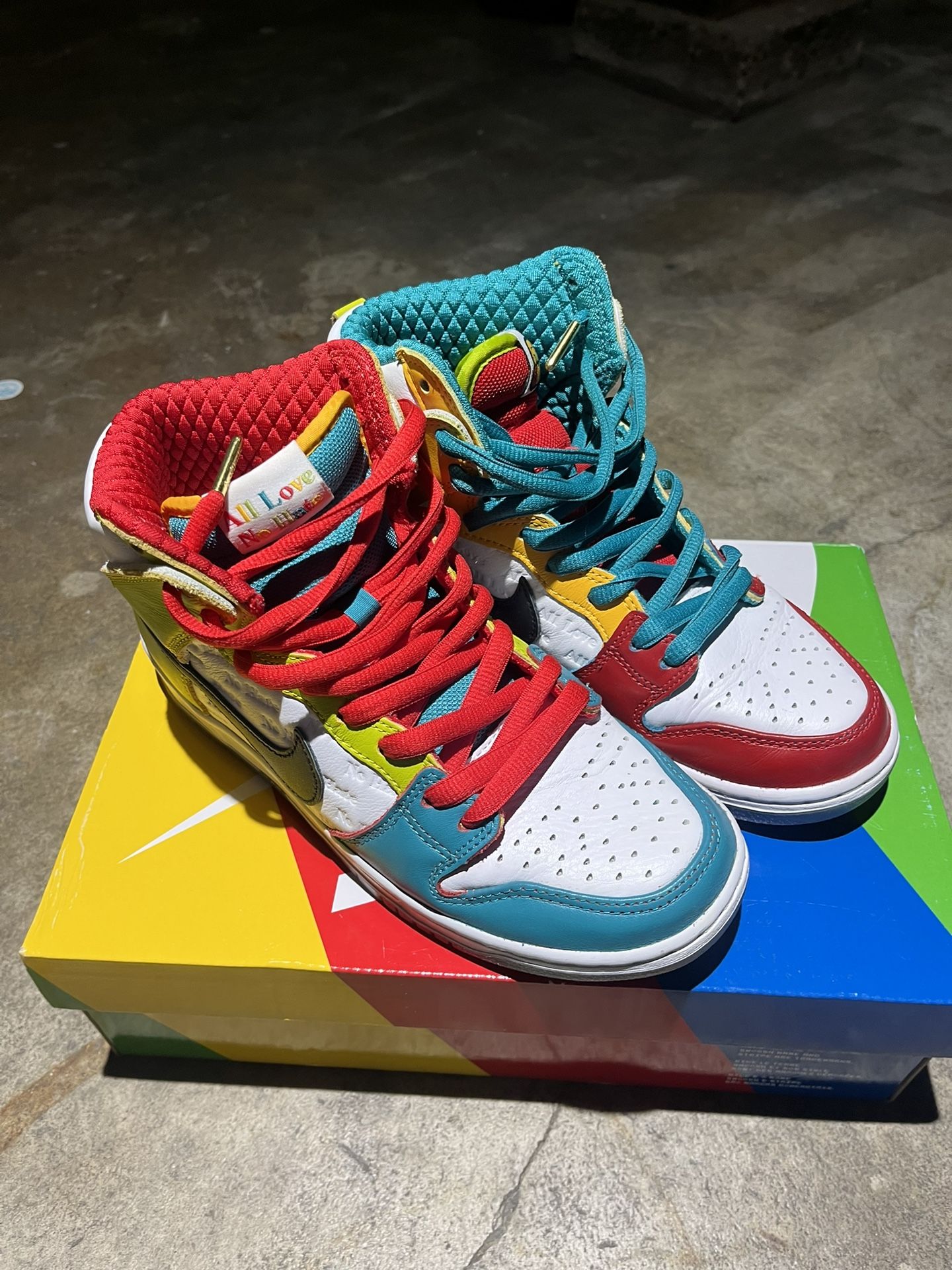 Nike SB Dunk High Pro