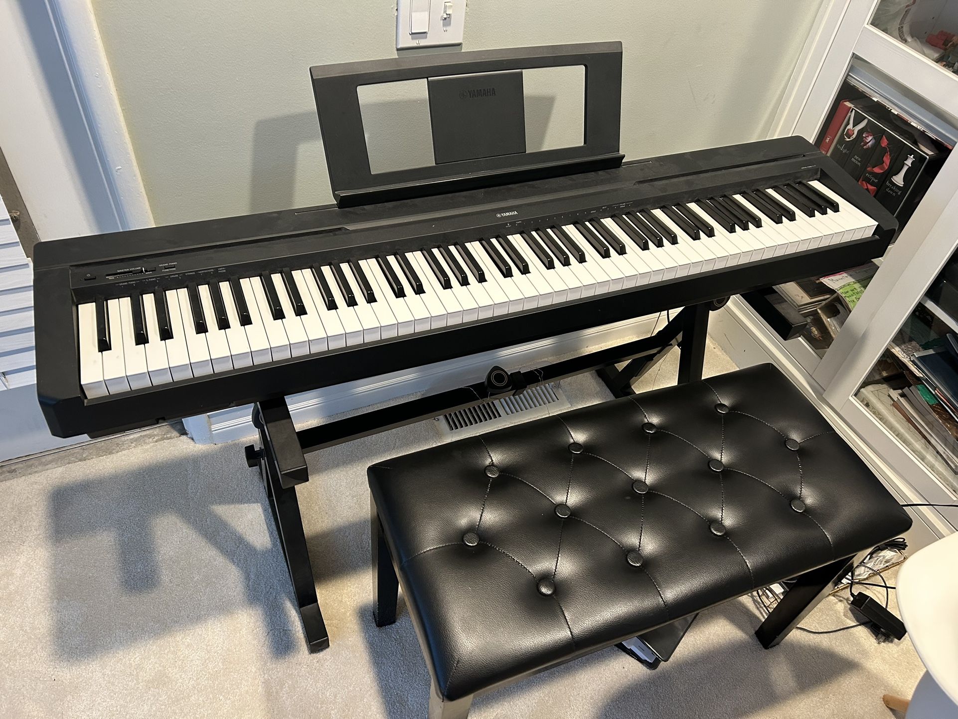 Yamaha Keyboard Piano With Stand And Bench