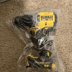 Dewalt 20v MAX XR 1/2” hammer drill - New (tool only)