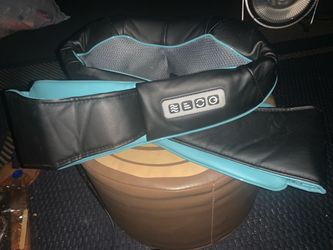 Shiatsu back massager