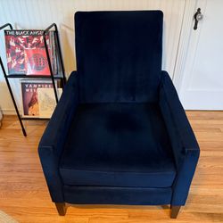 Cozy Mid-Century Modern Recliner