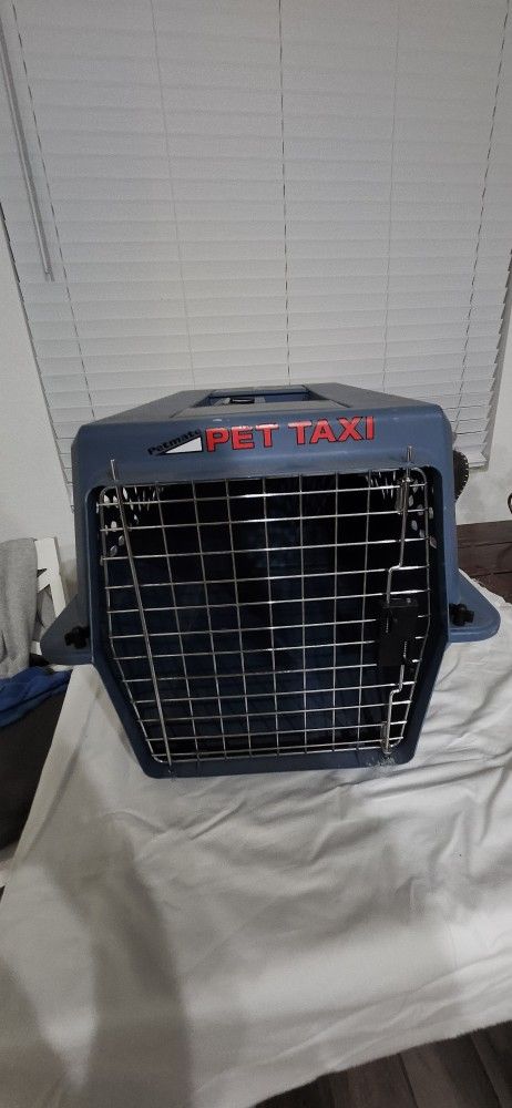 Medium Pet Crate