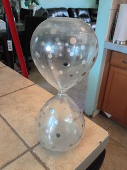 Spotted Hour Glass 11.5"