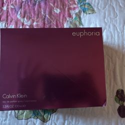 Calvin Klein Euphoria Perfume