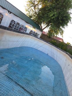 Above ground pool