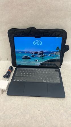 Apple, MacBook Air model A3 113 M3 16 GB 13 inch 2024