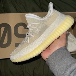 Yeezy Boot 350 Size 9.5