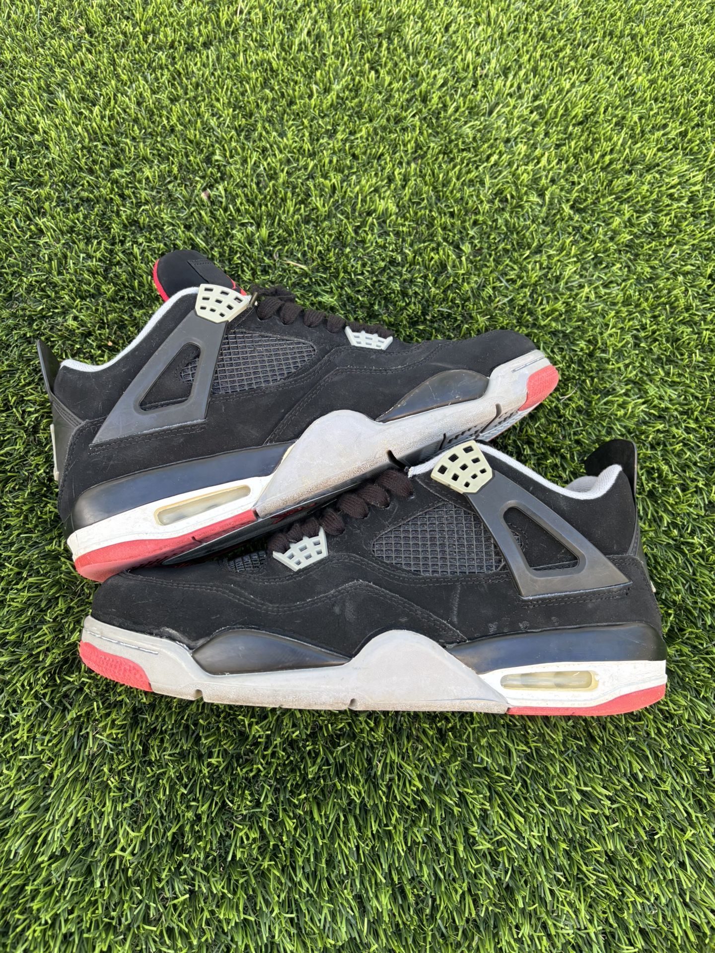 Jordan 4 Bred
