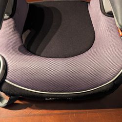 Graco Booster Seat With Latch System -Purple