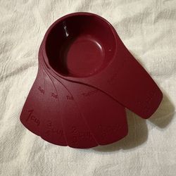 Tupperware burgundy measuring cups