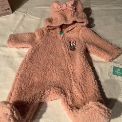 Disney Baby Baby-Girls Minnie Mouse Hooded Pram, Pink, Soft And Cozy Perfect For Cold Weather Size Newborn $25.00 New With Tags.  