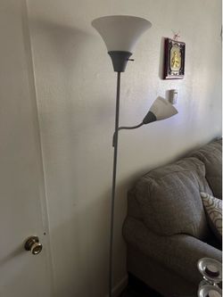 Floor lamp