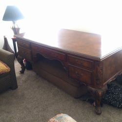 Chippendale writing desk