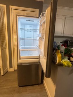 Insignia Stainless Steel Refrigerator 11.5 Cu Ft – Apartment Size – Like New