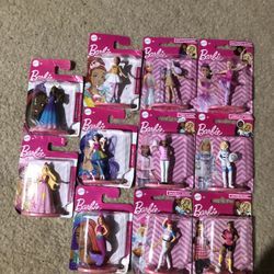 11 Different Barbie Doll Figures